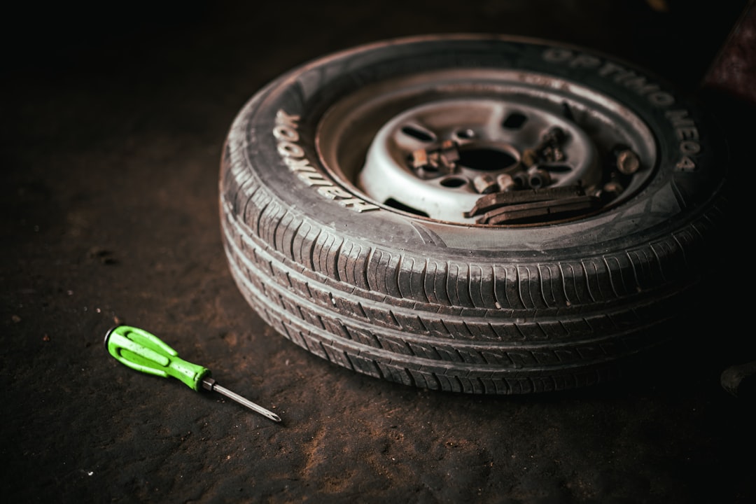 How to Choose the Right Equipment for Your Garage How to Choose the Right Equipment for Your Garage